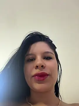 Elara_Luxe 现场XXX聊天