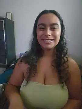 cinnaminnie's Live XXX Chat