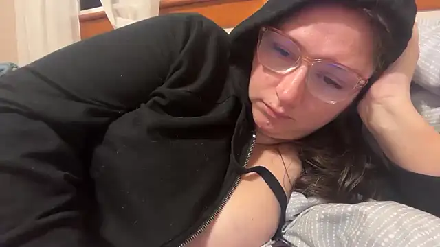Squirtlegirly's Live XXX Chat
