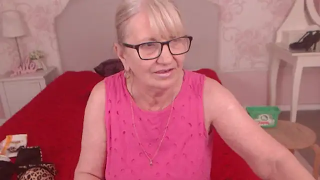 LadyAlana's Live XXX Chat