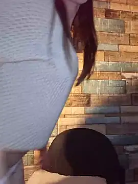 Chatroom XXX en direct de _Isabella-7