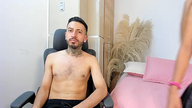 StevenAndLaura Live XXX-chat