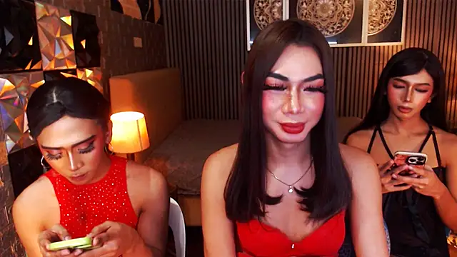 XXX chat uživo modela AudreyMilesTrans