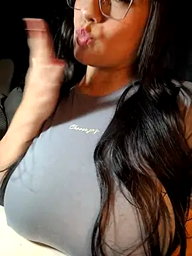 Czat XXX na żywo – Penelope_Moretti
