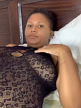 Онлайн чат XXX madelltheebony