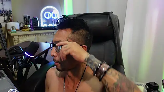 XXX chat uživo modela Ghost11_11