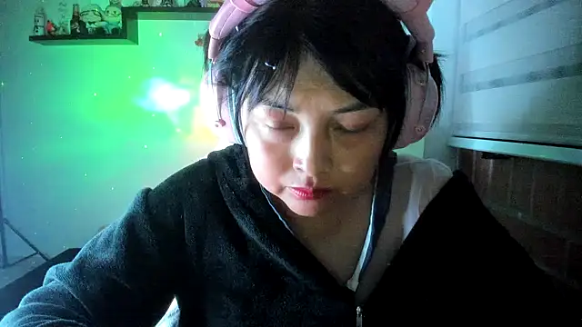 Shaddycute_'s Live XXX Chat