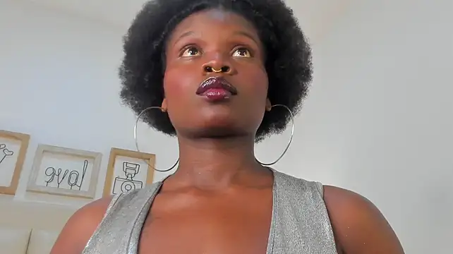 Chat +18 de stella_jackson_ ao vivo