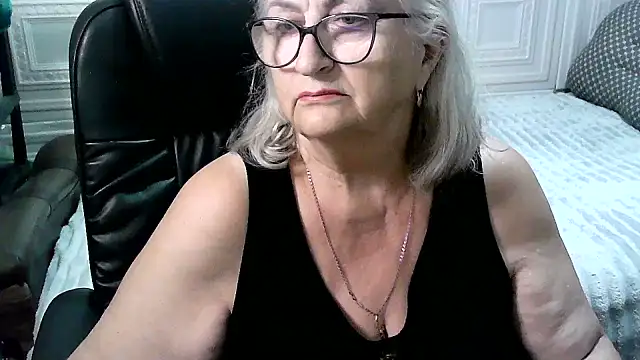 Онлайн чат XXX LolkaAlyss