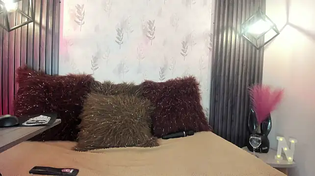 NahomyCarther's Webcam Show