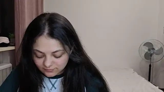 Онлайн чат XXX _Mikky_lil_