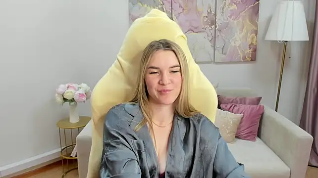 Chatroom XXX en direct de RoxyReignn