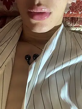 MiroKari2's Live XXX Chat