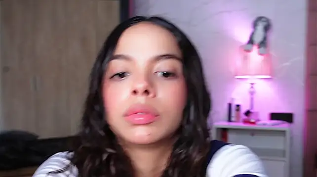 BambiRoses' Live XXX Chat