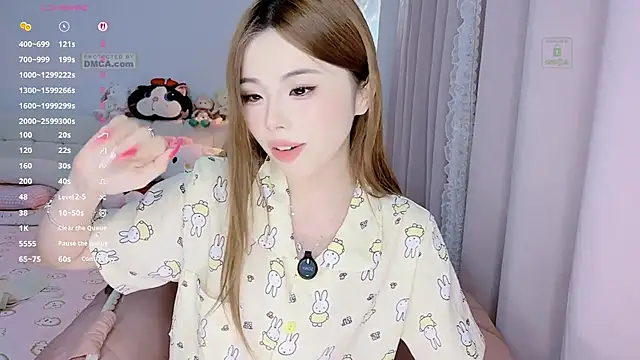 QiQiQi_ Adlı Modelin Canlı XXX Sohbeti
