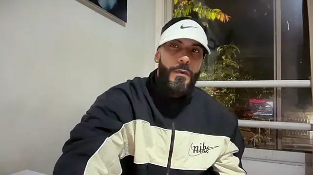 XXX chat uživo modela romeolovedark