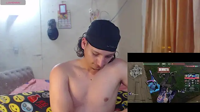 แชท XXX สดของ MrKingsaintx