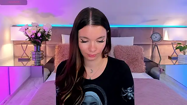 MiaMuse Chat XXX in diretta