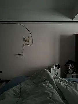 ll_aaa élő XXX-chatje