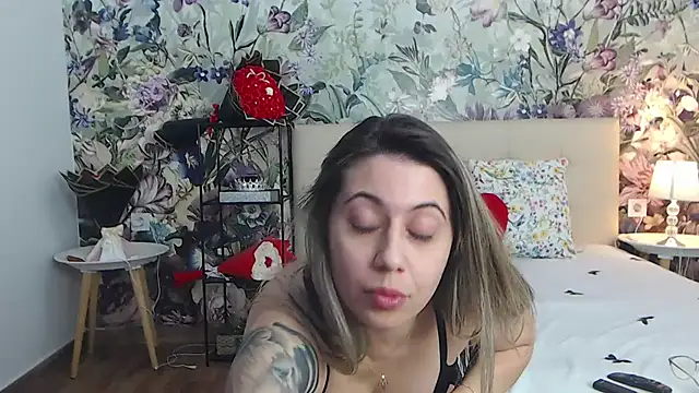 RoseDiamond06 – Live XXX-chat