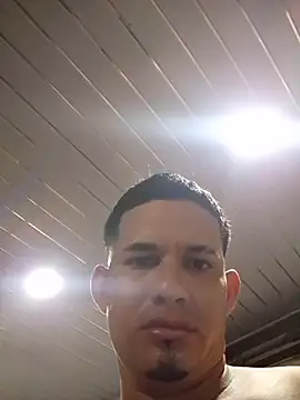 Chat XXX en directo de Danielok02