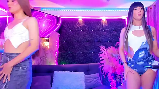 Queens_Wonders_Blonders Chat XXX in diretta