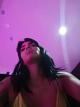 DeuxGold Adlı Modelin Canlı XXX Sohbeti