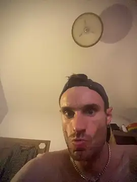 pervshon élő XXX-chatje
