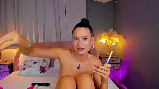 AmedeeaBanks – Live XXX-chat