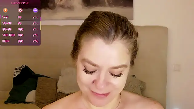 XXX chat uživo modela PetersEmily