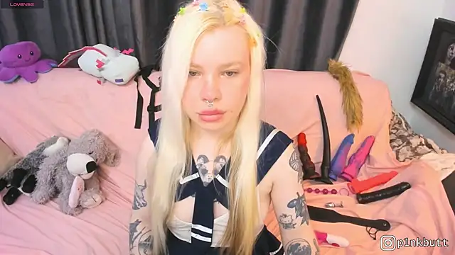 XXX chat uživo modela HelenGoat