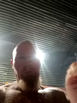 Redhitcher XXX чат на живо