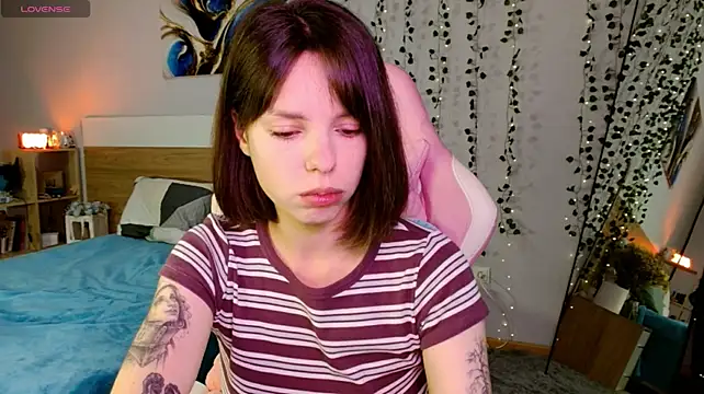 Chat +18 de Maya_Campbell ao vivo
