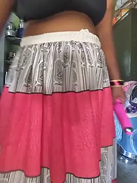 Tamilselviroja-'s Live XXX Chat