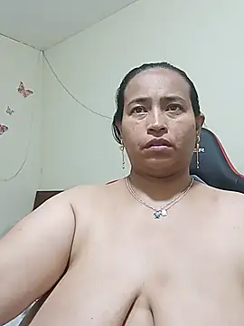 BustySexy_Nataly Chat XXX in diretta