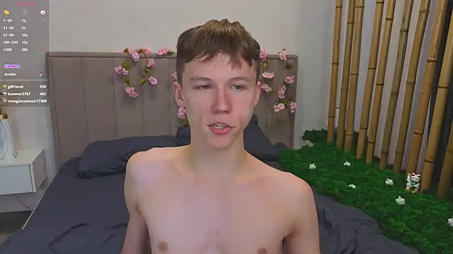 cuMte_boy Chat XXX live