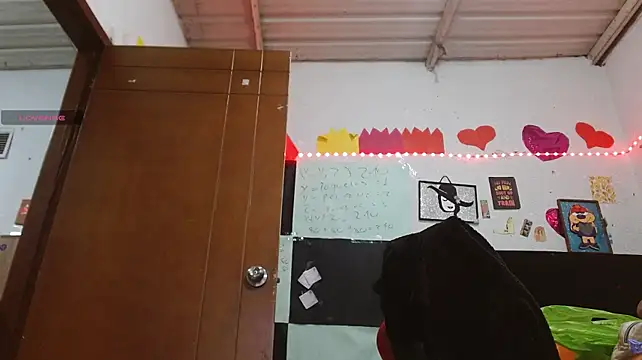 Saray_extrovert_'s Live XXX Chat
