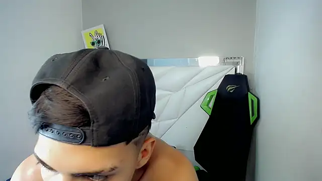 RyanFlirty – Naživo XXX chat