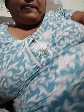 Chat XXX en directo de Hot_indian_Milf