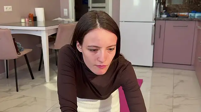 Elena__Elle 现场XXX聊天