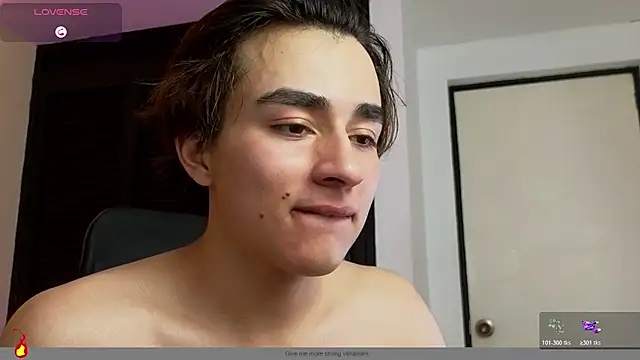 Connorr_01 লাইভ XXX চ্যাট