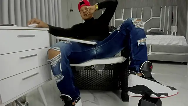 Chat XXX ao vivo de master_leather
