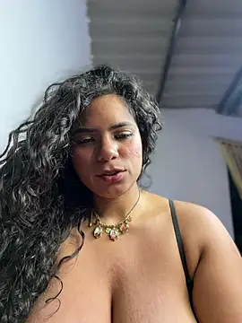 צ'אט XXX בשידור חי של Simone_Miller