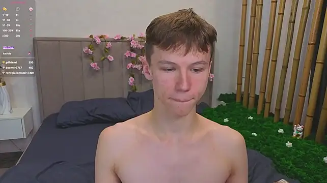 cuMte_boyのライブXXXチャット