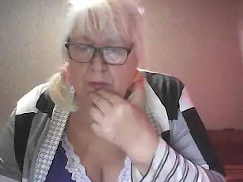 Alexia64231 live XXX chat