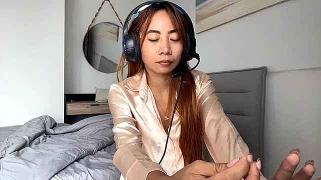 PiaSwida Chat XXX live