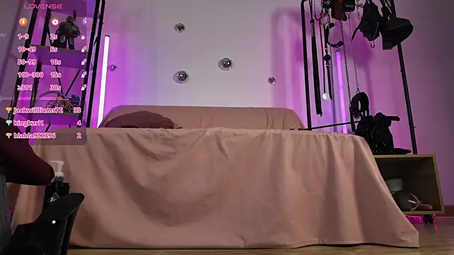 XXX chat uživo modela CyberXGoddess