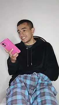 Chat XXX ao vivo de Thick_Cock