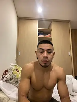 Taylor_DiamondBoy: онлайн-секс-чат