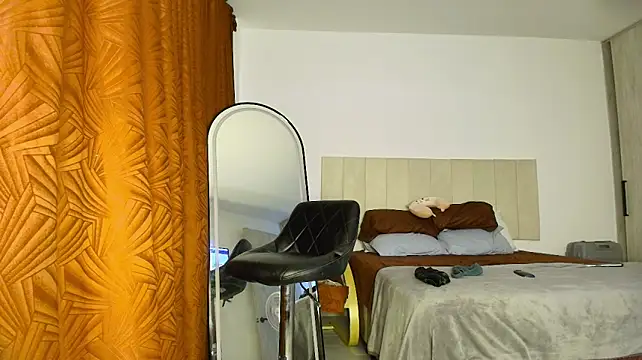 دردشة roxana_collins الجنسية المباشرة